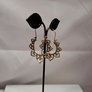 Drop Dangle Boho Style Gold Hoop
Earrings. Brand New
Size: 2" Drop